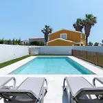 - Alta Calidad Con Piscina Y Jardin Vila