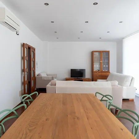 Villa - Alta Calidad Con Piscina Y Jardin *