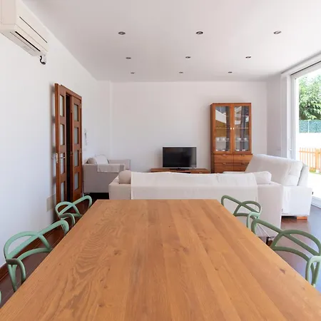 - Alta Calidad Con Piscina Y Jardin Villa