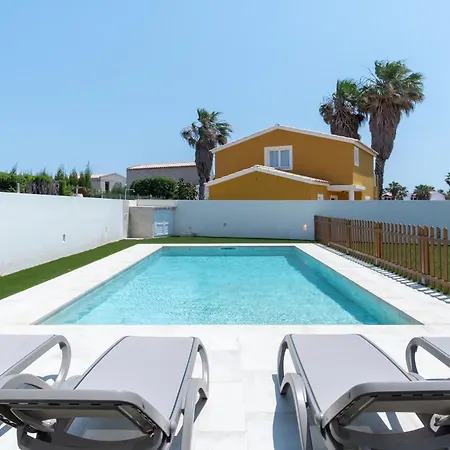- Alta Calidad Con Piscina Y Jardin Villa