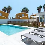 别墅 - Alta Calidad Con Piscina Y Jardin 休达德亚